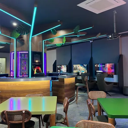 Отель Tryp By Wyndham Topkapi Стамбул