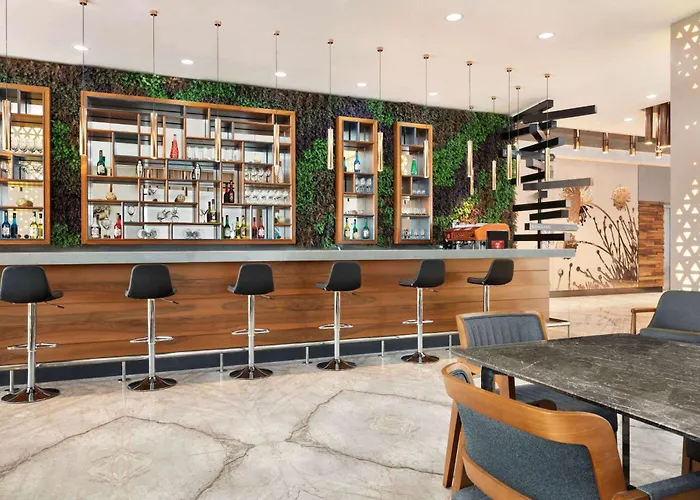 Отель Tryp By Wyndham Topkapi 4*