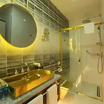 Tryp By Wyndham Topkapi 4* Istanboel