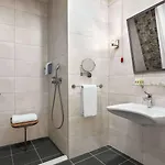 Tryp By Wyndham Topkapi Hotel