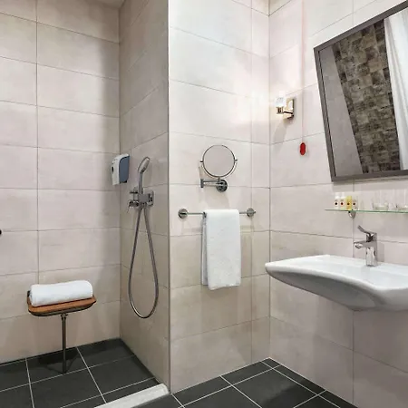 Tryp By Wyndham Topkapi Hotel