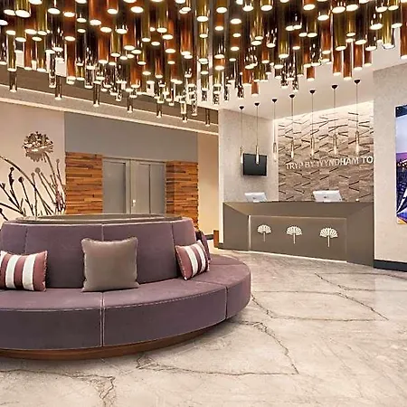 호텔 Tryp By Wyndham Topkapi 4*