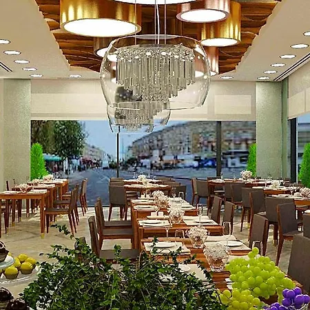 호텔 Tryp By Wyndham Topkapi 4*