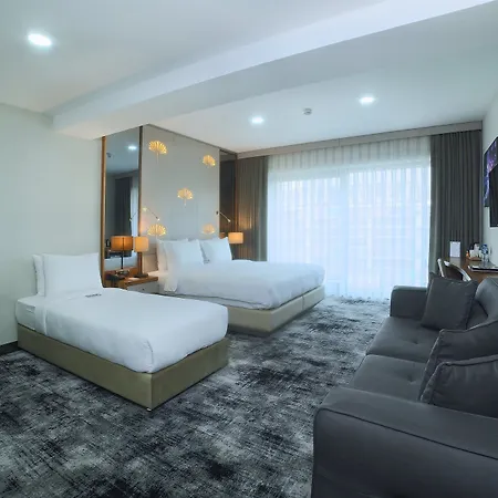 호텔 Tryp By Wyndham Topkapi 4*