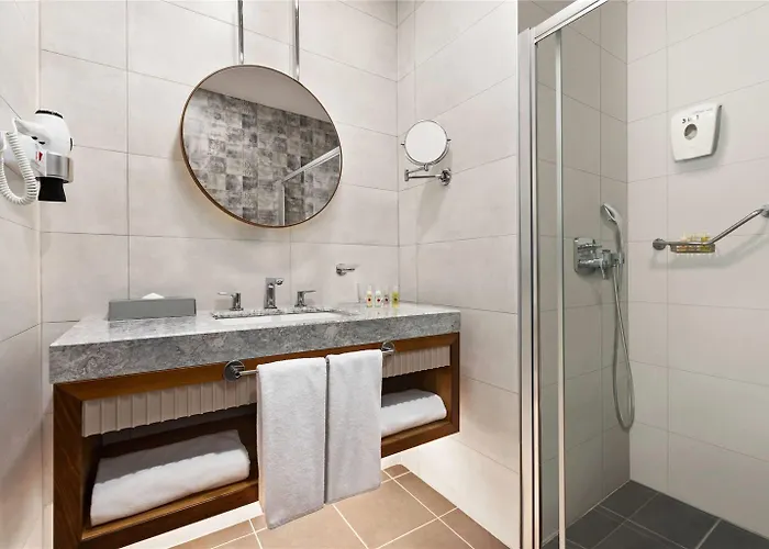 Tryp By Wyndham Topkapi Hotel 4*